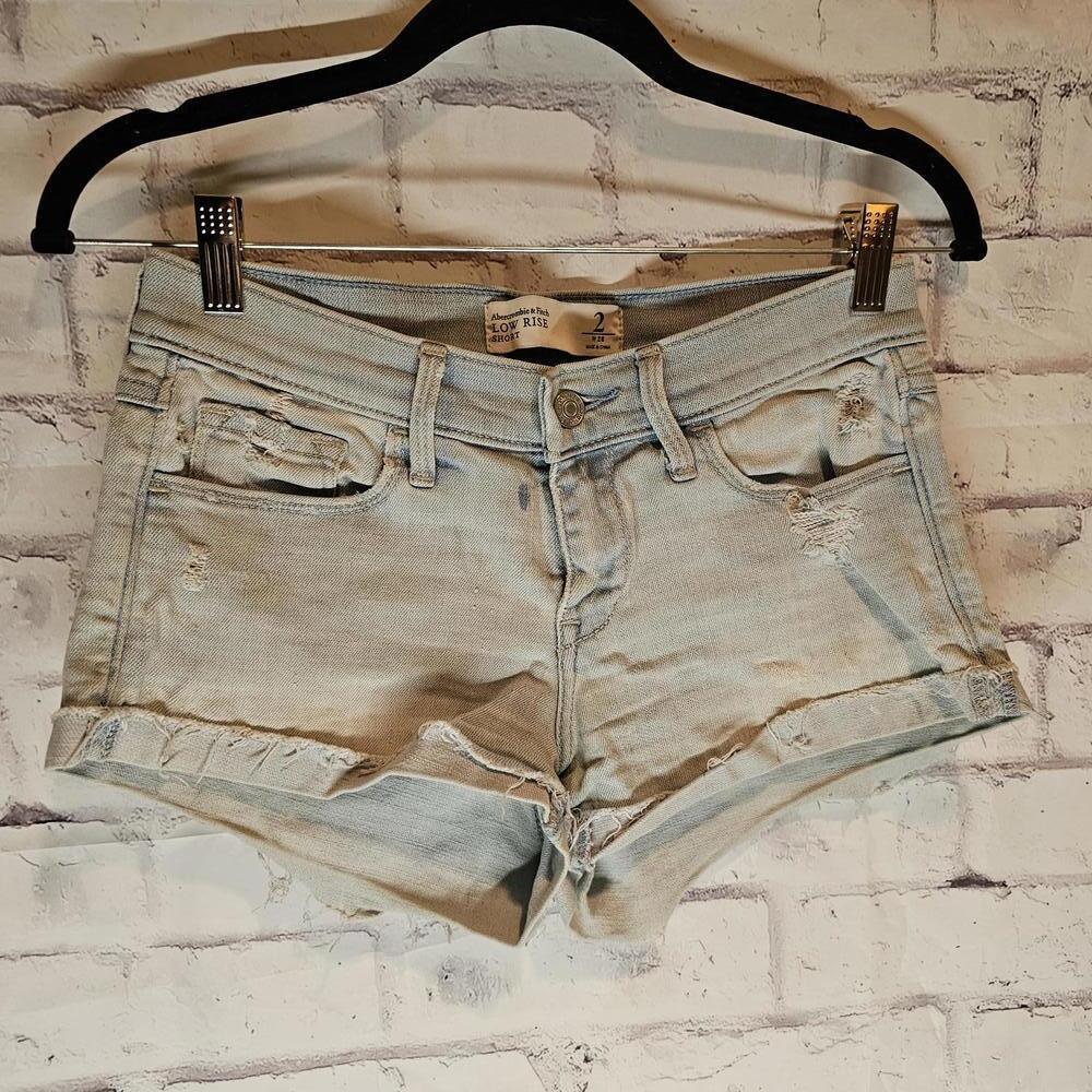 AF Low Rise Light Wash Shorts Size 2